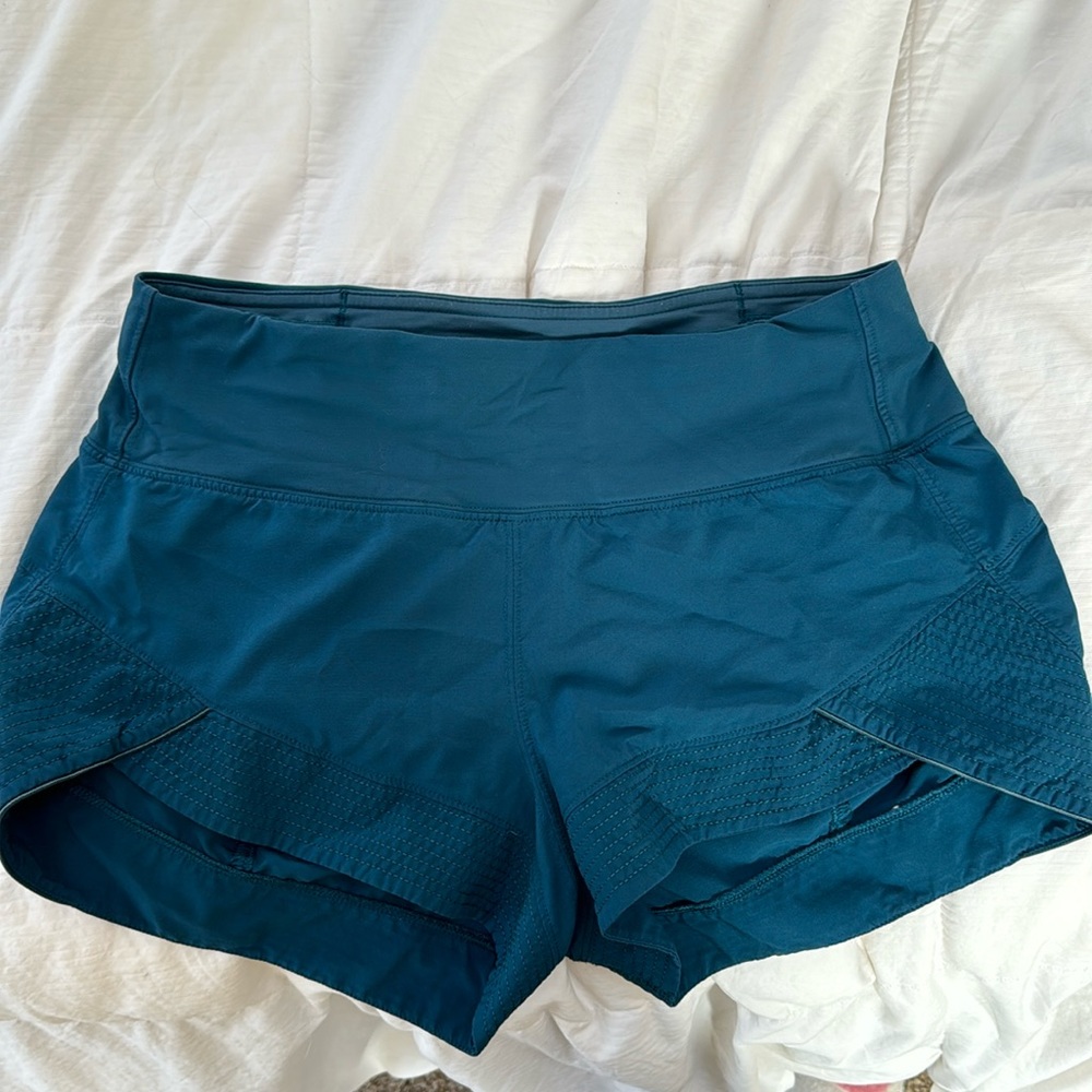 Lulu lemon blue short